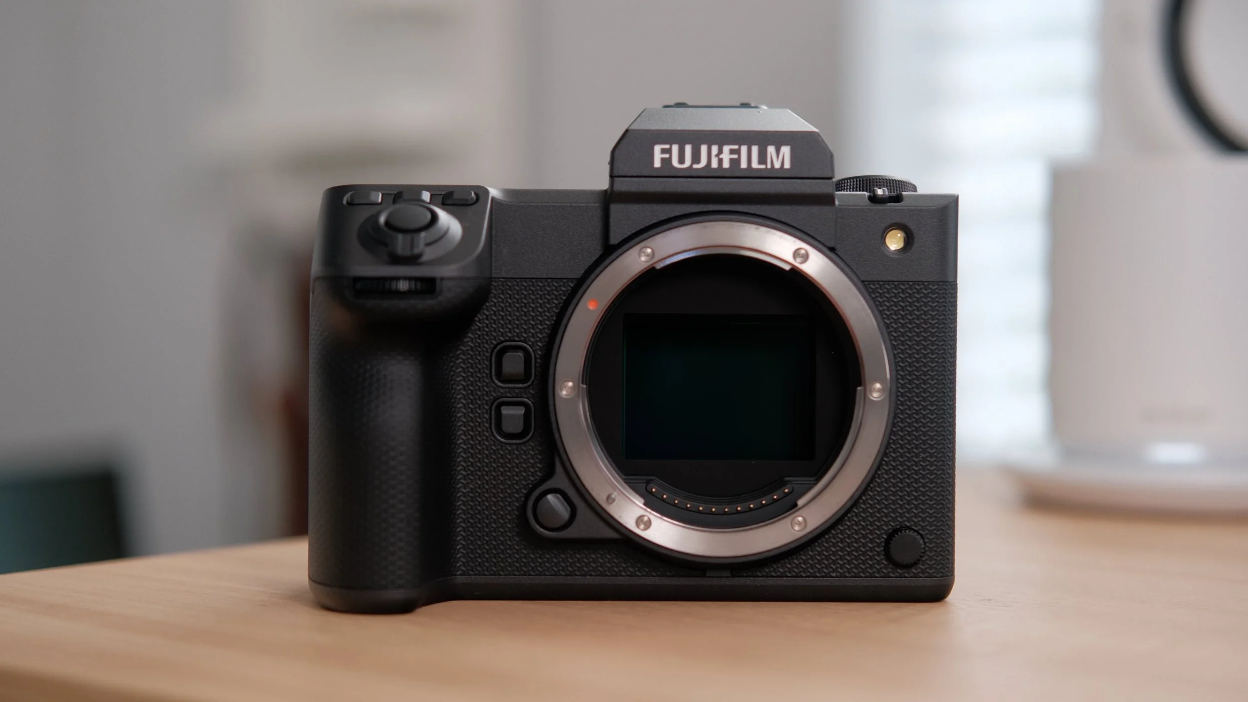 Unveiling the Fujifilm GFX 100 II: A Wedding Photographer's